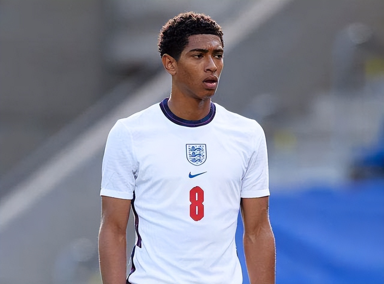 劳模！36岁斯莫林圣诞节或继续出战，目前在沙特联发挥余热（36岁斯莫林或圣诞仍登场，沙特联赛余热不减）