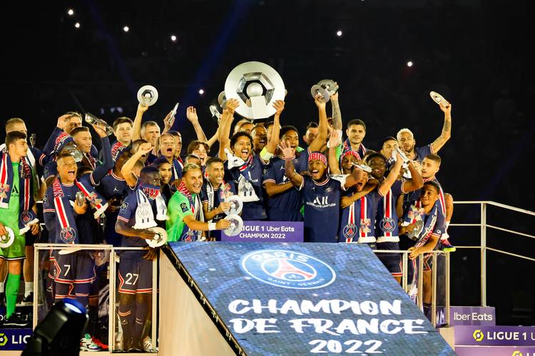 阿莱格里：意大利杯出局很遗憾，丢球时的防守本该做得更好（阿莱格里：意杯出局令人失望，丢球环节的防守应更到位）