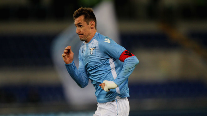 龙赛罗：若非库尔图瓦多次上演神奇扑救，皇马必将四球惨败（龙赛罗：若无库尔图瓦屡次神扑，皇马恐遭四球惨败）