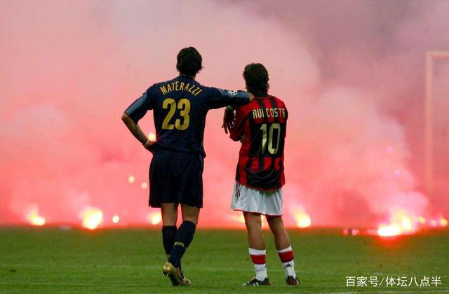 继C罗和小卢卡斯后，奥斯梅恩是第三位欧冠客场对贾府戴帽的球员