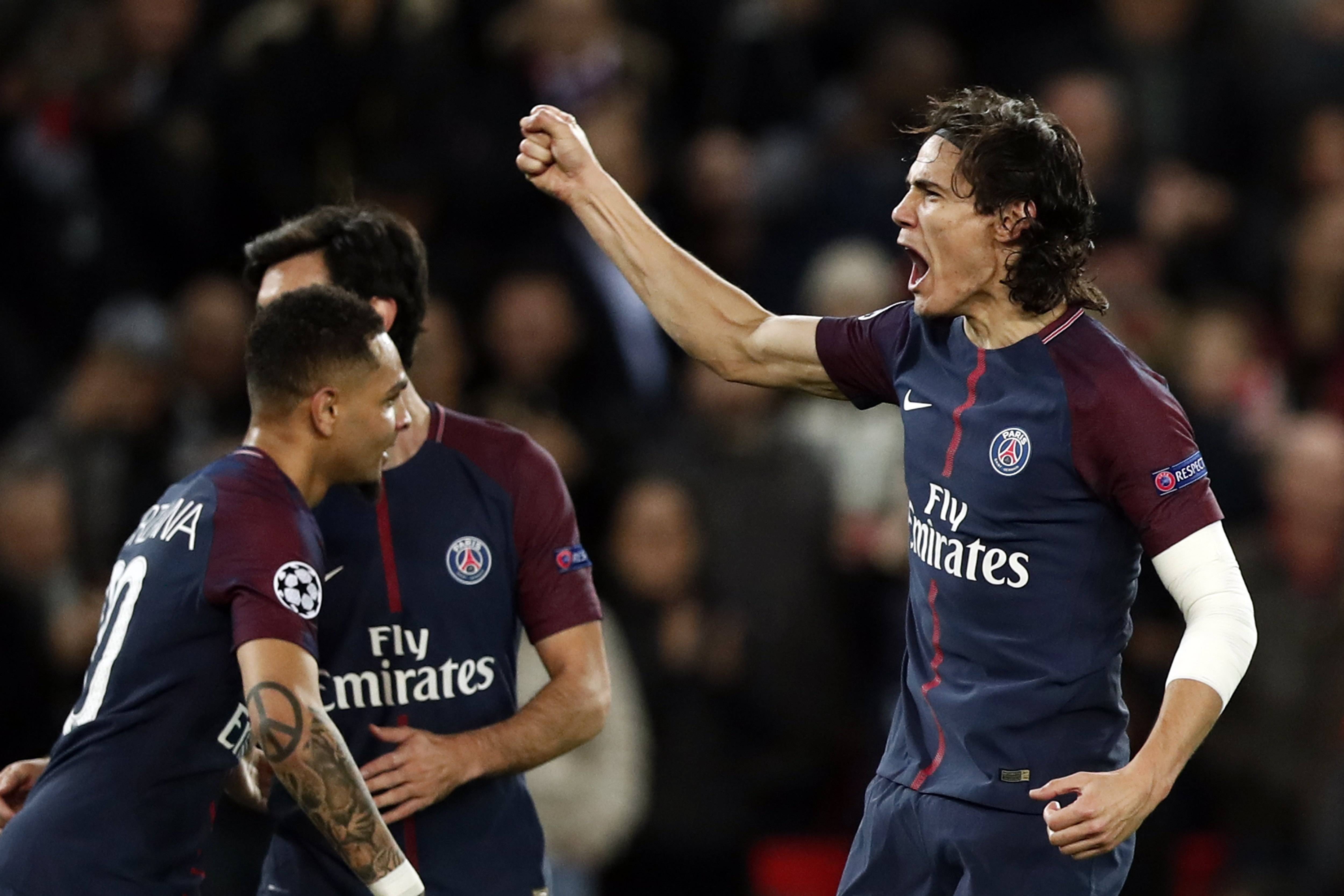 詹姆斯逆天表现再现老将统治力（詹姆斯超神发挥再度彰显老将统治力）