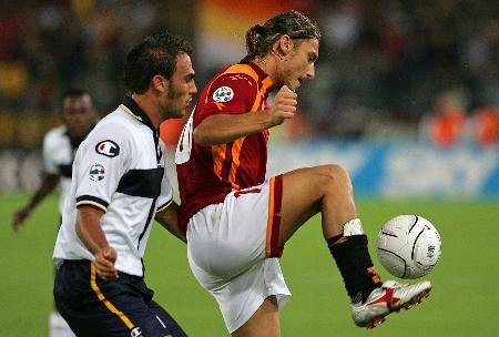 马塞洛谈阿隆索：执教皇马压力是巨大的，输一场就有人“砍你头”（马塞洛评阿隆索：执教皇马压力山大，输一场就有人喊你下课）