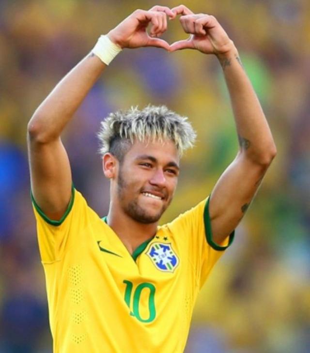 前米兰后卫加利谈米兰德比：米兰不要过度退守；预测比分1-1（米兰名宿加利：德比战告诫红黑别过度退守，预测1比1）